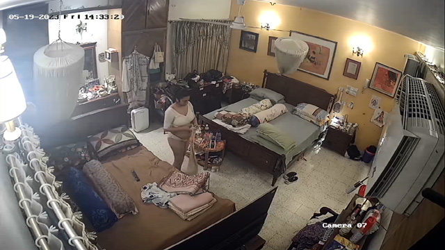 Bengali MILF Big Boobs – After Bath Dress Change – CCTV CAM Videos Watch Online