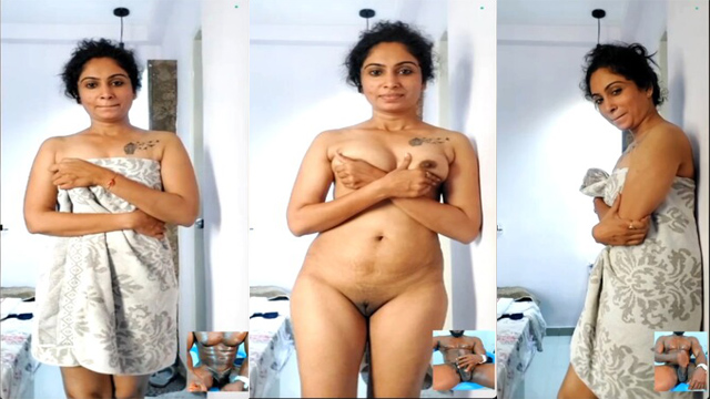 Indian Young Bhabhi Showing on video