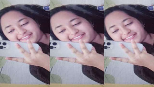 Horny Babe Fucking Moaning Leaks Mms Video HD