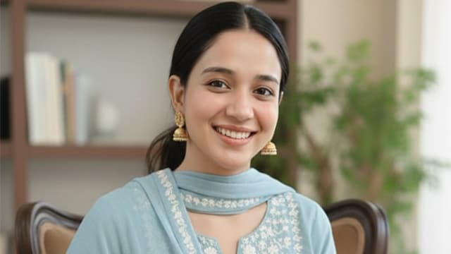 Moon Anwar Pakistani Tiktoker 6Min+ Premium Live Teasing Viral Porn